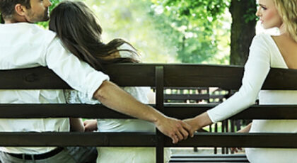 Online dating for single real estate agents